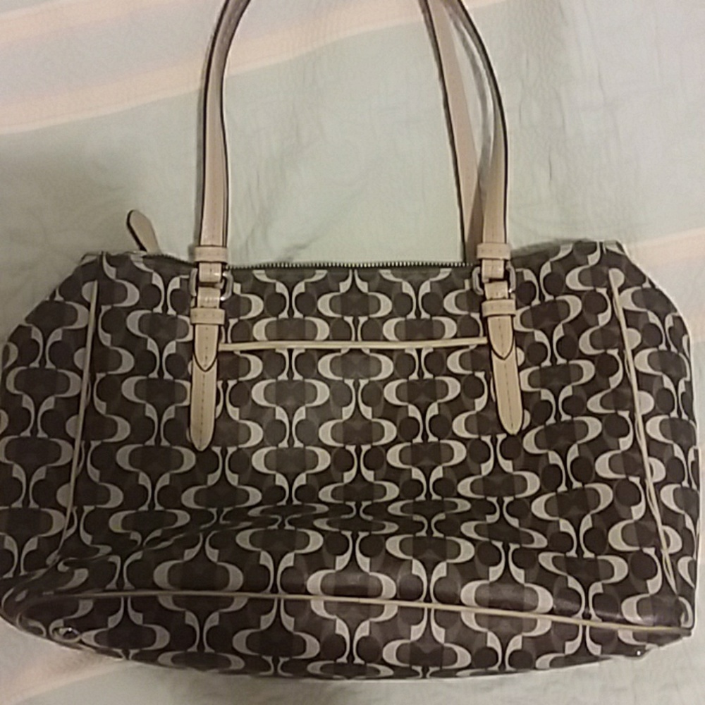 Coach bag!! - Picture 2 of 3